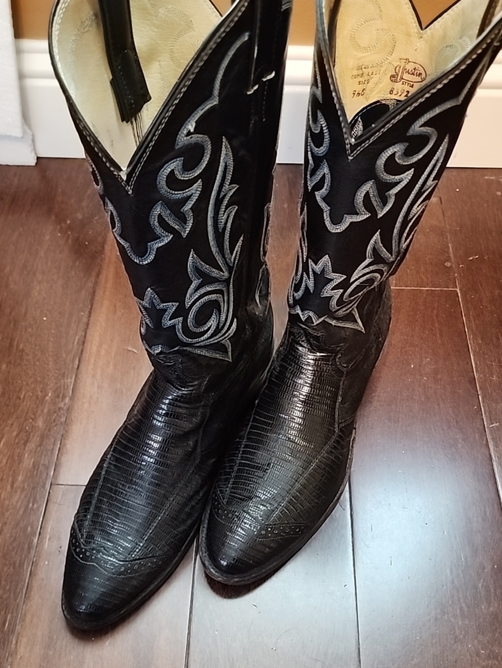 Vintage Justin Men's Black Iguana Lizard Exotic Cowboy Boots Style 8392 Size 9.5